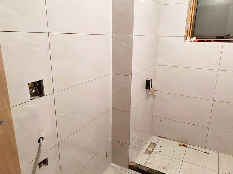 常見的衛(wèi)生間隔斷墻材料有哪些？衛(wèi)生間隔斷墻用什么比較好？(圖1)