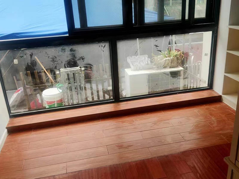 封閉陽臺墻面貼磚還是刷漆，各自有什么優(yōu)缺點？(圖3)