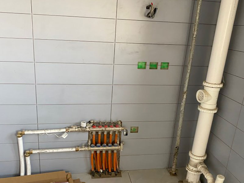 衛(wèi)生間漏水到樓下怎么辦？5步快速解決+預(yù)防技巧(圖2)