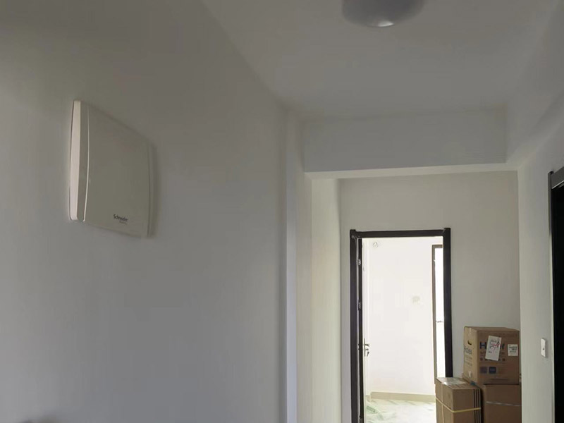 主臥翻新壁紙其他屋子可以住嗎？